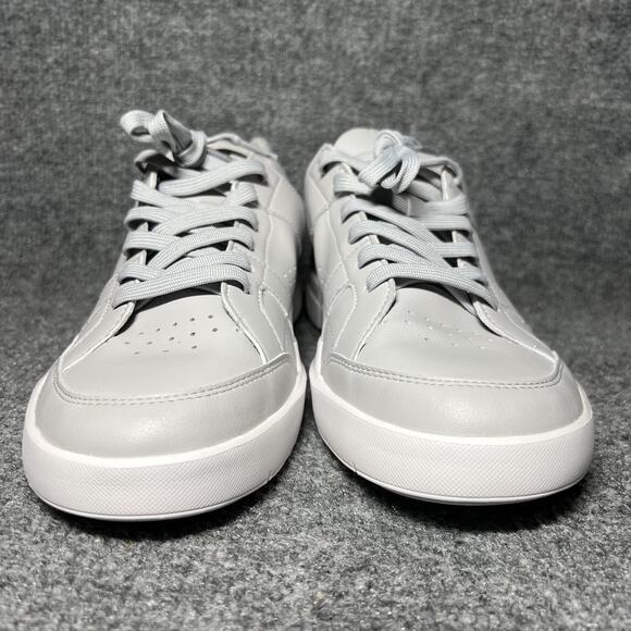 On Running THE ROGER Clubhouse Shoes Mens Size 9.5 Gray White CloudTec Tennis - Picture 2 of 9